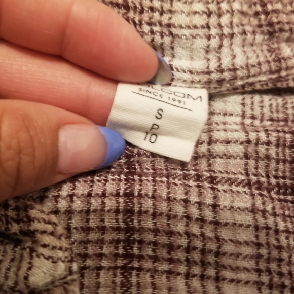 Volcom 5 shirt bundle - Picture 6 of 11